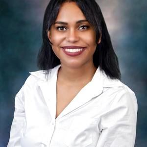 Meet your Posher, Alana